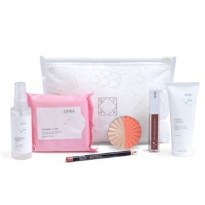 🎀OFRA MAKE UP BAG & MAKE UP BUNDLE